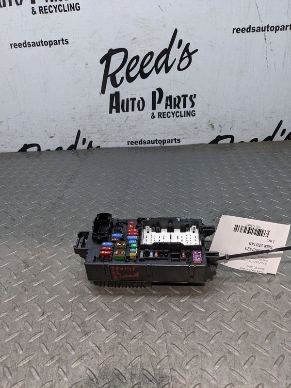 2023-2025 SIERRA SILVERADO CABIN DASH FUSE BOX WIRE JUNCTION 87832675 23 1179551