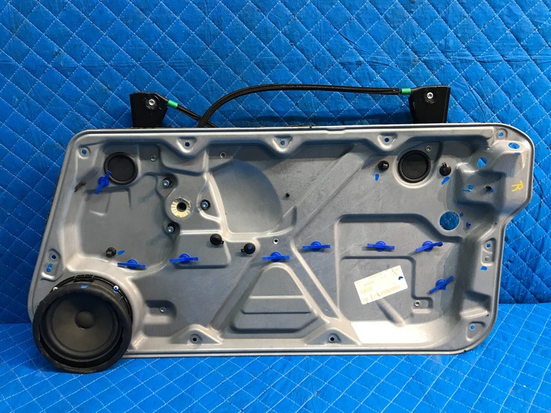 01-10 VW Beetle Front Right Passenger Door Panel Regulator Speaker OEM