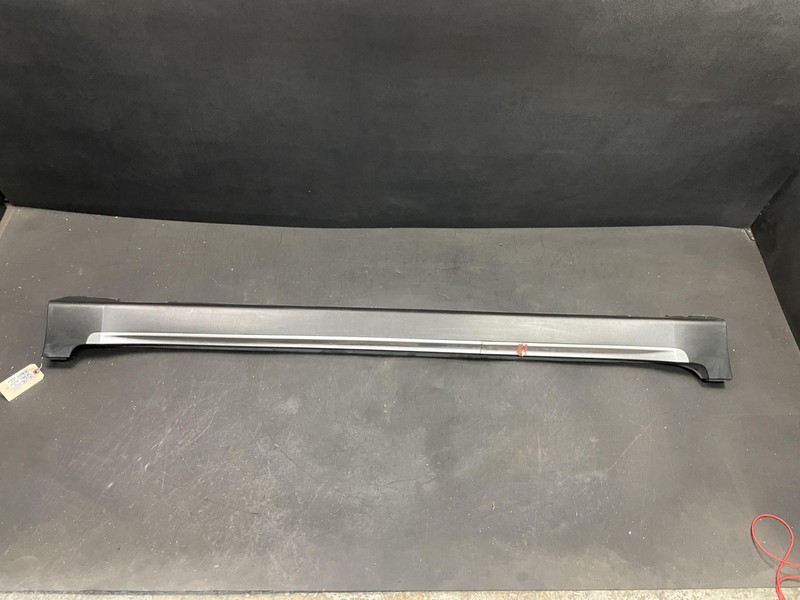 Right Rocker Panel Molding 2018 Kia Sportage 87754-D9010 2017 2019 X