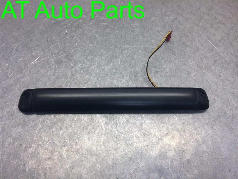 1999 GMC S15 JIMMY HIGH MOUNTED STOP LIGHT OEM 176.GM8399