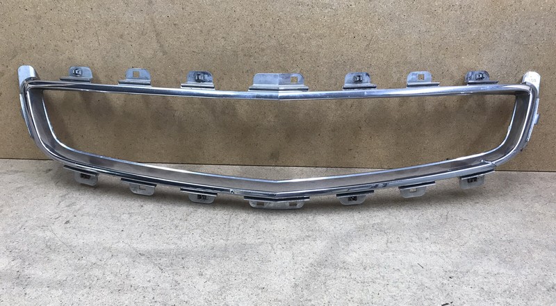 2008 2009 2010 2011 2012 CHEVROLET MALIBU FRONT BUMPER GRILLE CHROME