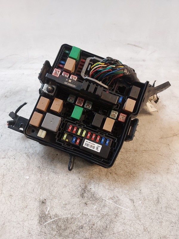 14-15 KIA Sorento Engine Fuse Box Relay Block Junction Assembly VS912501U102XA