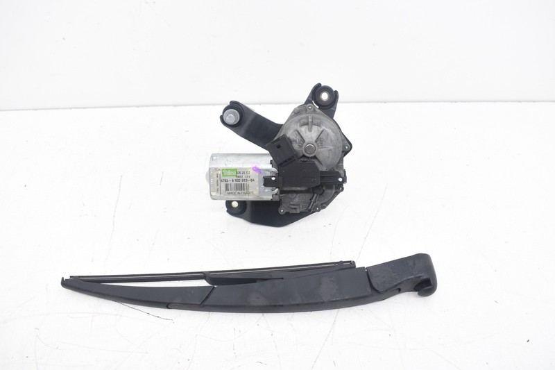 2006 Mini Cooper SRear Wiper Motor Assembly With Wiper Arm OEM KW86