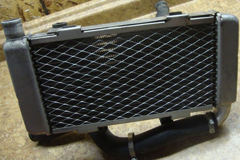 1998 Honda VTR 1000 VTR1000F VTR1000 Left Side Radiator Coolant Cooling Front I6