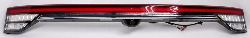 OEM Lincoln Aviator Liftgate Mounted LED Center Lamp LC5Z-13A565-A Lens Chip