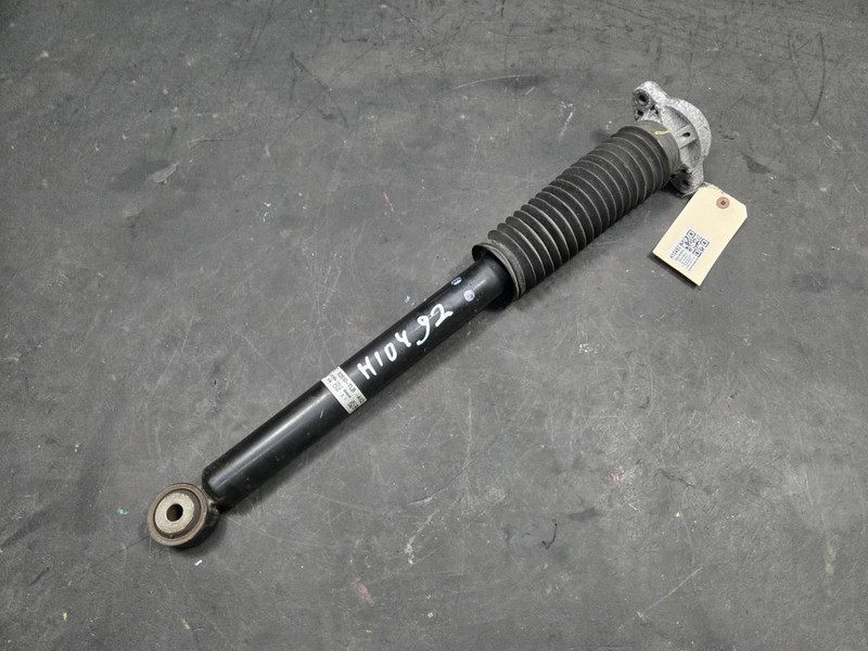 Rear Left Shock Absorber 2019 Honda CR-V 52610-TLB-A02 2017 2018