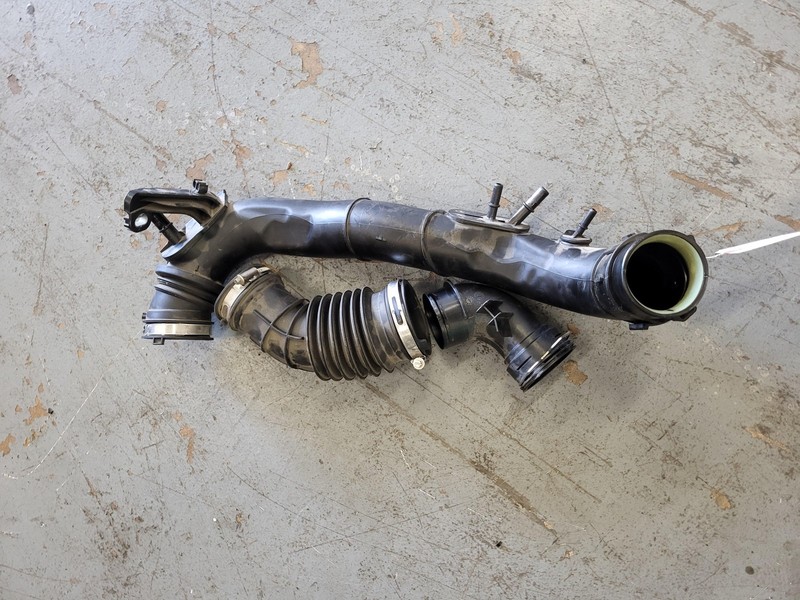 Used Oem Ford Engine Air Cleaner Intake Hose Tube Pipe Duct 2020-2022 Escape 1.5