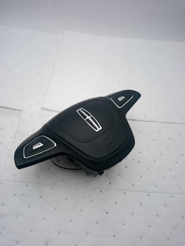 2020 Lincoln MKZ Steering Wheel Air Bag White Used OEM 637932 91000 Miles
