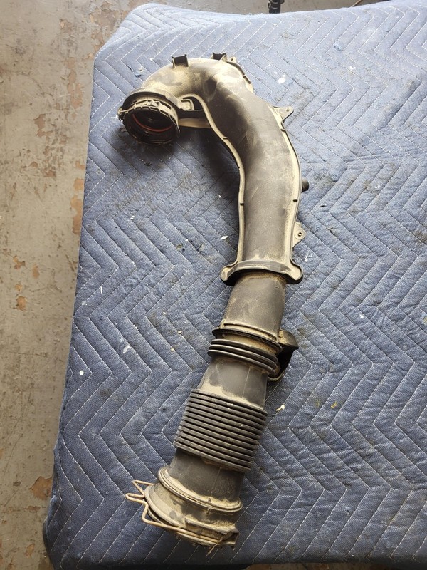 Used Oem Mercedes Engine Air Cleaner Intake Hose Tube Pipe 2020-2023 GLB 250 2.0