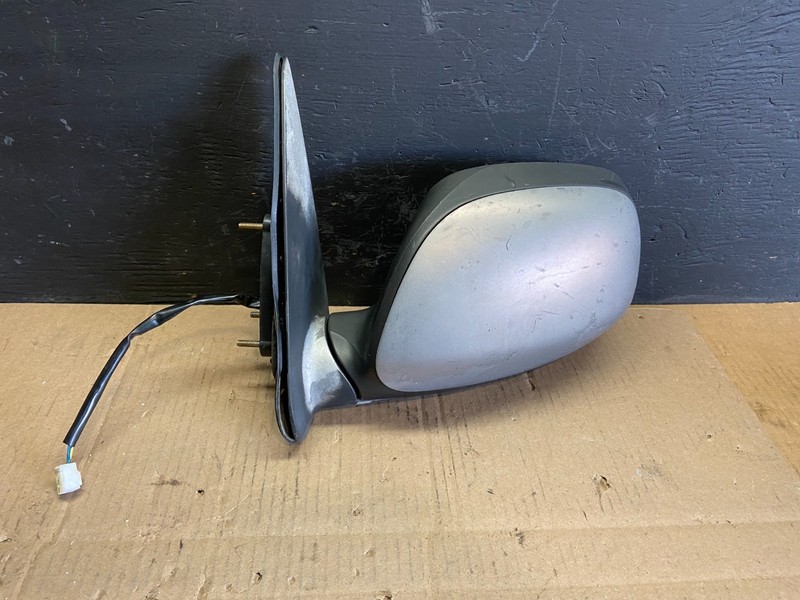 2001 to 2006 Toyota Sequoia Left Driver View Door Mirror OEM AB7751 MS