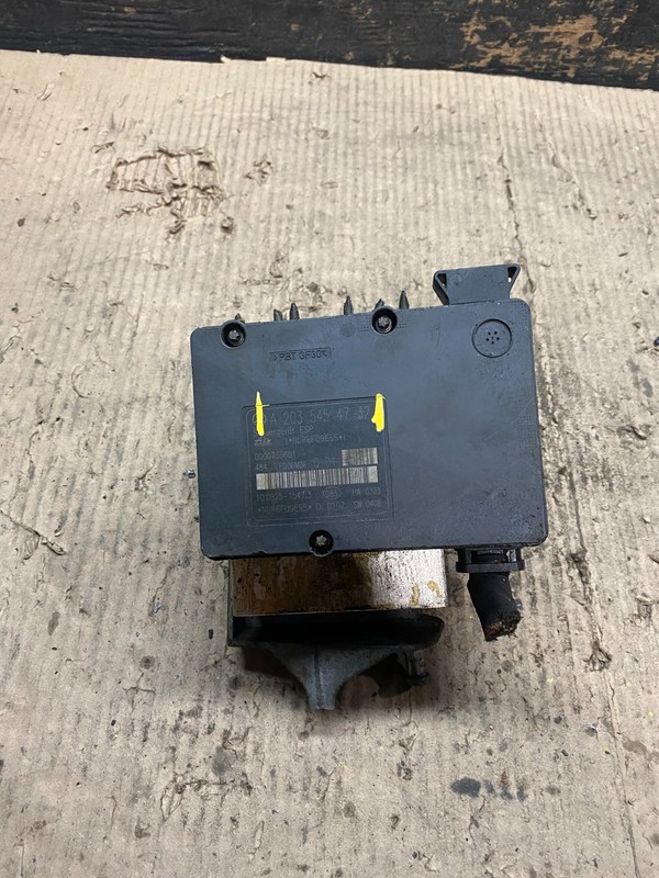 2006 - 2007 Mercedes C280ABS Anti Lock Brake Pump Module a2035454732 V6858 DG