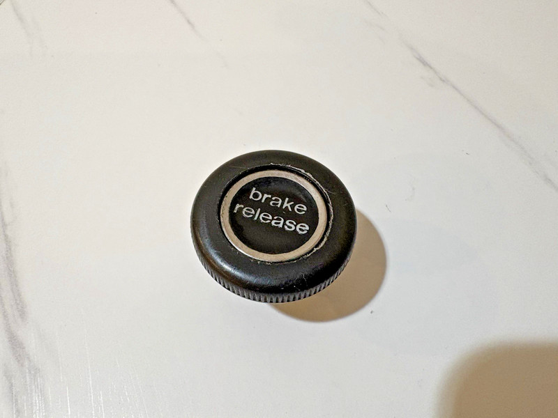 Mercedes R107 380SL 450SL 560SL Parking Brake Release Switch Knob Handle Notes*