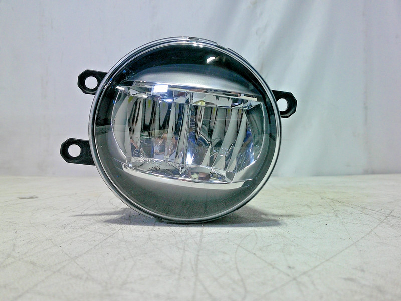 2020 Toyota Highlander Front Right Passenger Side Fog Light! Factory Original!