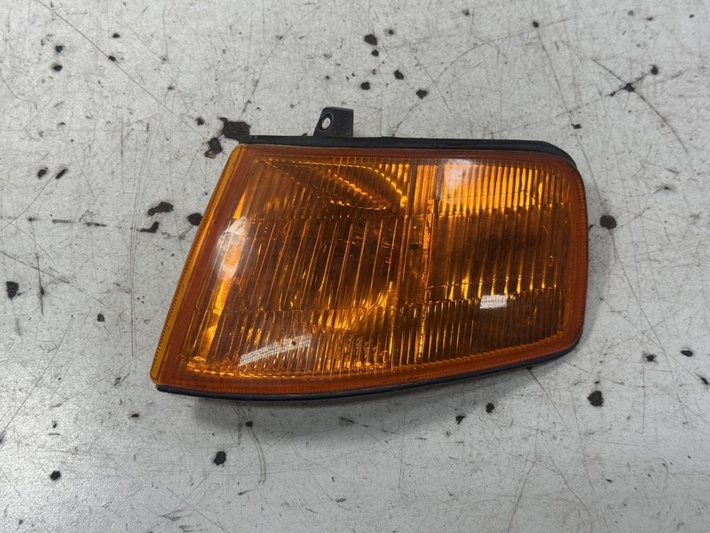 90-91 Honda CRX Left Sidemarker