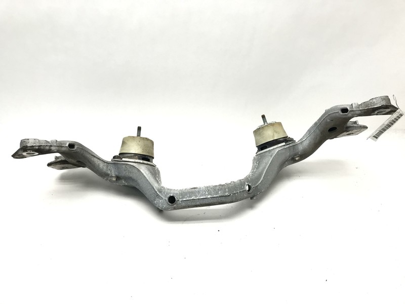 08 09 10 PORSCHE CAYENNE FRONT SUBFRAME OEM STABILIZER OEM CROSSMEMBER
