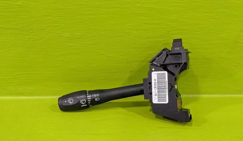 03 04 TOWN CAR TURN SIGNAL WIPER COLUMN SWITCH OEM 3828-5