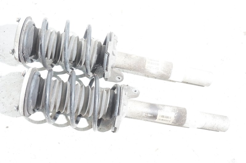 2002 - 2005 BMW 745I E65 E66 N62 FRONT LEFT AND RIGHT STRUTS SET OF 2 OEM