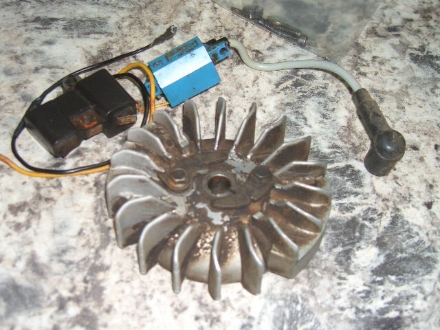 Husqvarna 61 coil flywheel module year 1983 chainsaw part onlybin 421