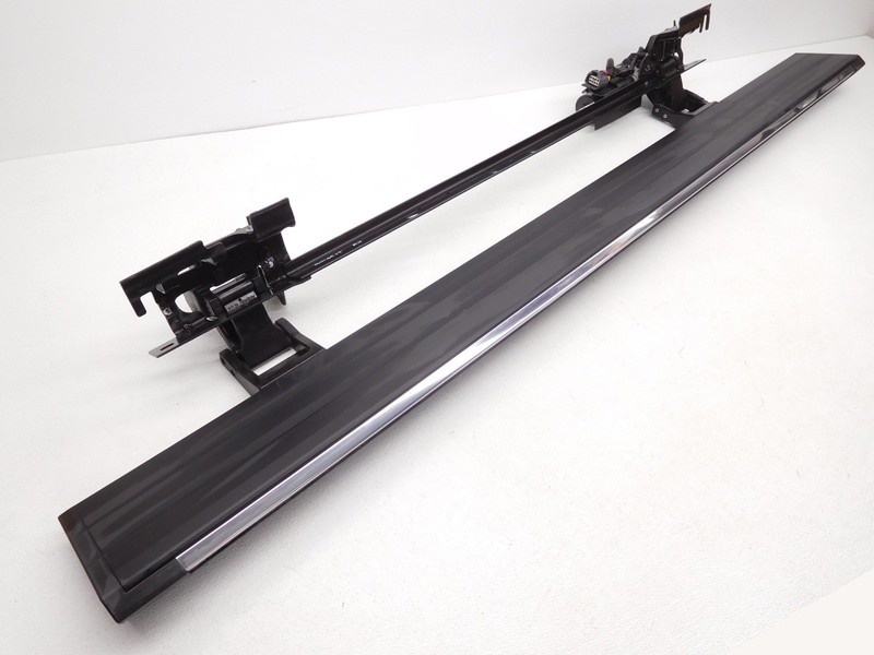 OEM Cadillac Escalade Right Passenger Power Running Board 23296345 Scratches