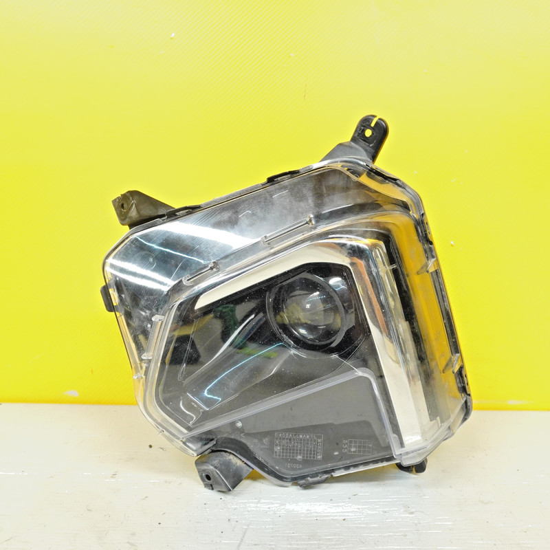 2022-2024 CHEVROLET TRAVERSE LEFT LED HEADLIGHT OEM (CRACK ON LENS) 85596373