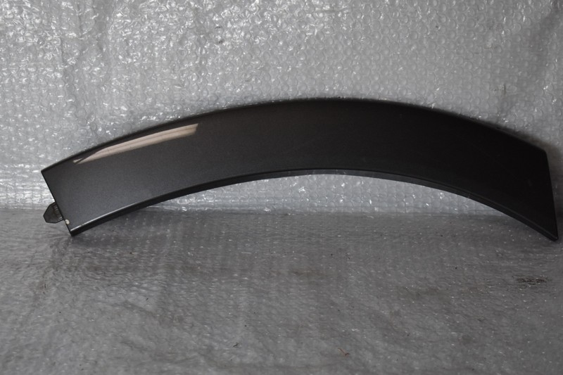 Porsche Cayenne Front Left Side Fender Wheel Arch Molding 2019 - 2022 OEM