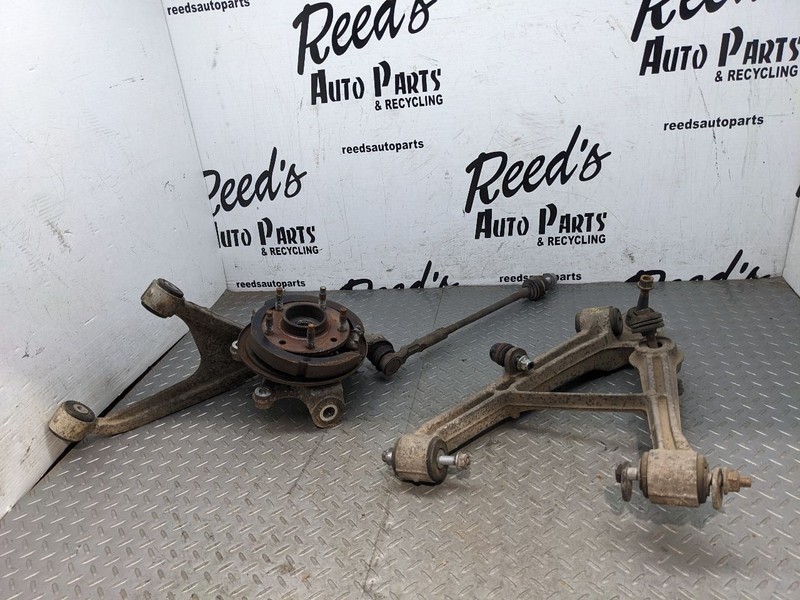 97-04 Corvette Rear Driver Left LR Complete Rear Suspension Spindle Knee 1172312