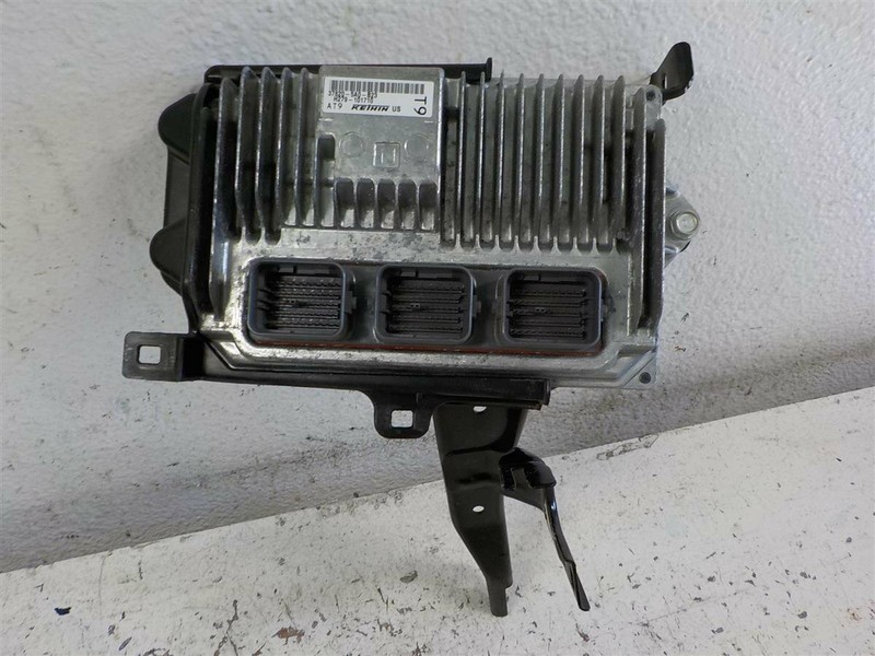 16 Honda Accord 2.4L Lx At Ecu Engine Control Unit Module 37820-5A0-B23 Oem