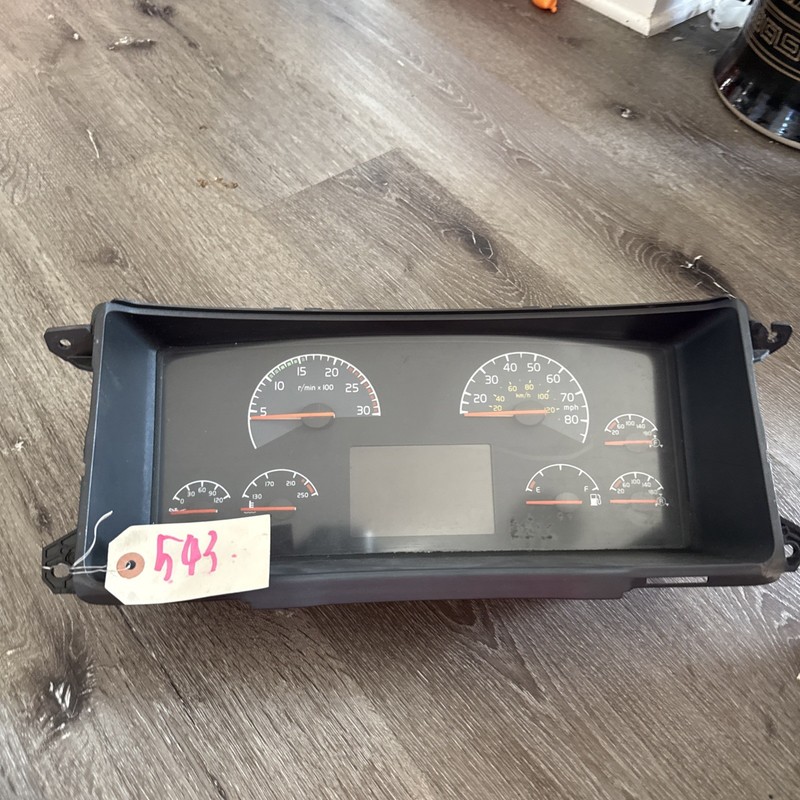 Volvo VNL Speedometer Instrument Cluster - P/N: 21546092-P02 little Broke