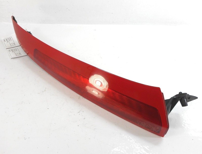 03 04 05 06 Volvo XC90 Upper Passenger Right Tail Light Lamp OEM