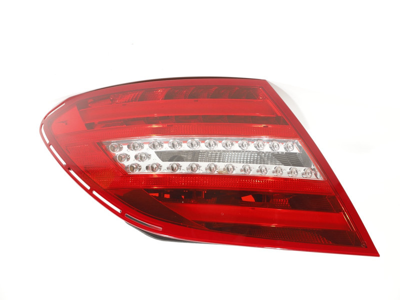 2012-2014 Mercedes W204 C250 C300 C350 Rear LEFT LED Tail Light OEM 2048204164