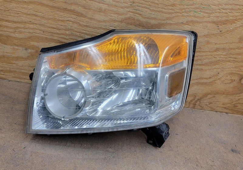 2008 2009 2010 2011 2012 2015 Nissan Armada Headlight Driver Left LH Halogen OEM