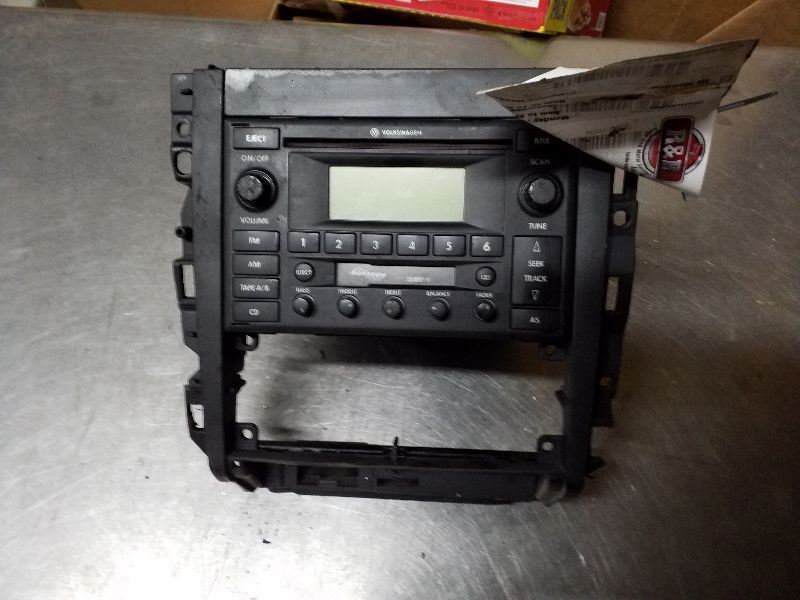 Audio Equipment Radio VIN J 8th Digit Includes City Fits 04-09 GOLF 192868