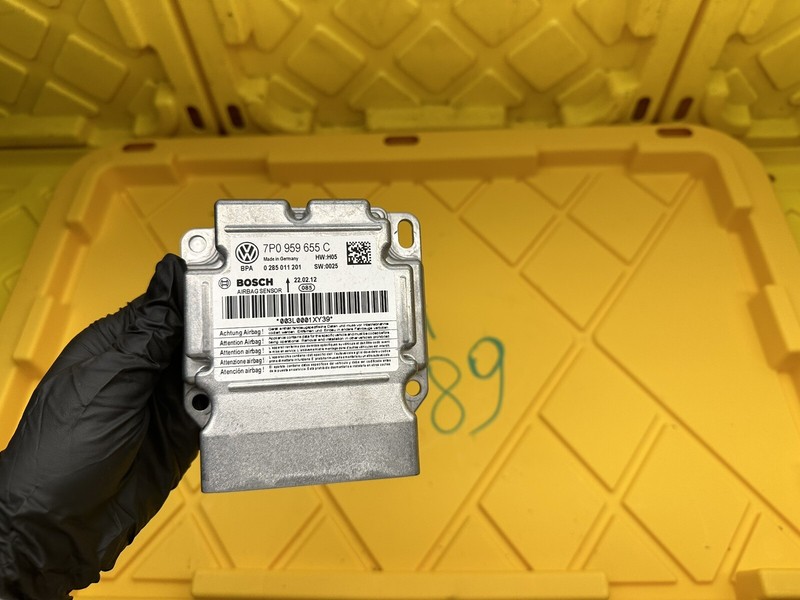 2011-2015 VOLKSWAGEN TOUAREG RESTRAINT DIAGNOSTIC COMPUTER MODULE SRS UNIT OEM