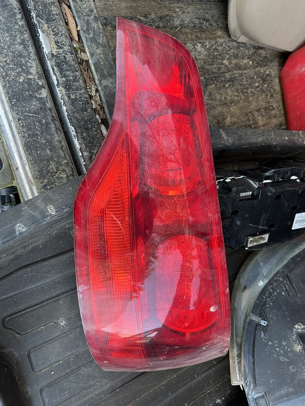 07-09 AUDI Q7 Q 7 LH Driver Side Taillight Assembly