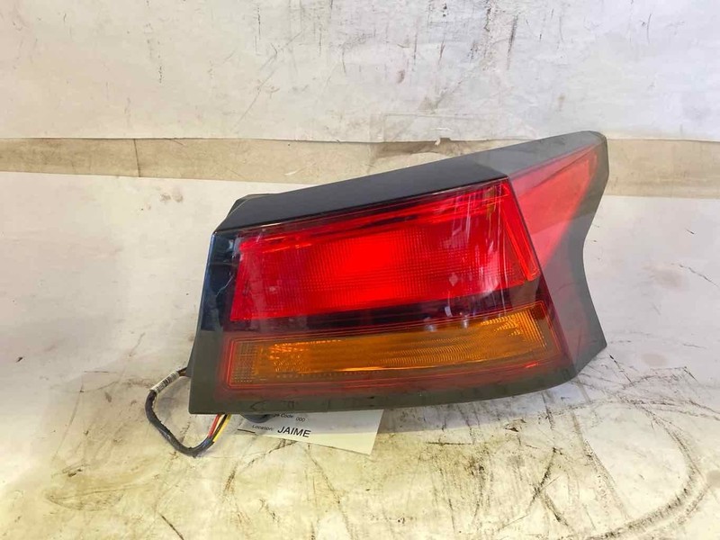 Tail Light Assembly NISSAN ALTIMA Right 19 20 21 22 23 24