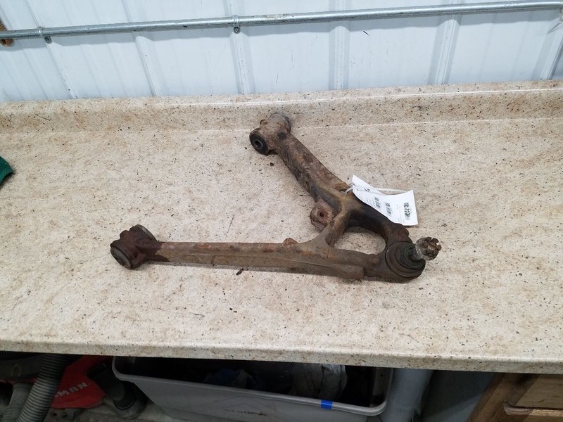 Passenger Lower Control Arm Front Fits 07-13 SIERRA 1500 PICKUP 308375
