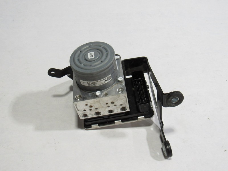 18-21 Aston Martin Vantage 2020 ABS Anti Lock Brake Pump Module ;:Y