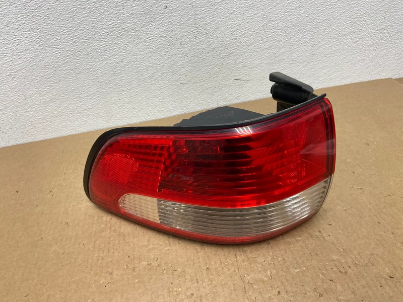2001 2002 2003 Toyota Sienna Left Driver Lh Side Tail Light OEM AC1320 LK