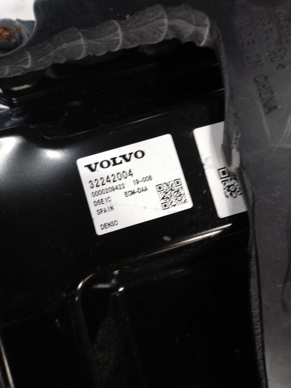 2019 VOLVO XC60 Engine Control Module ECM OEM 32242004 68K Miles Grey