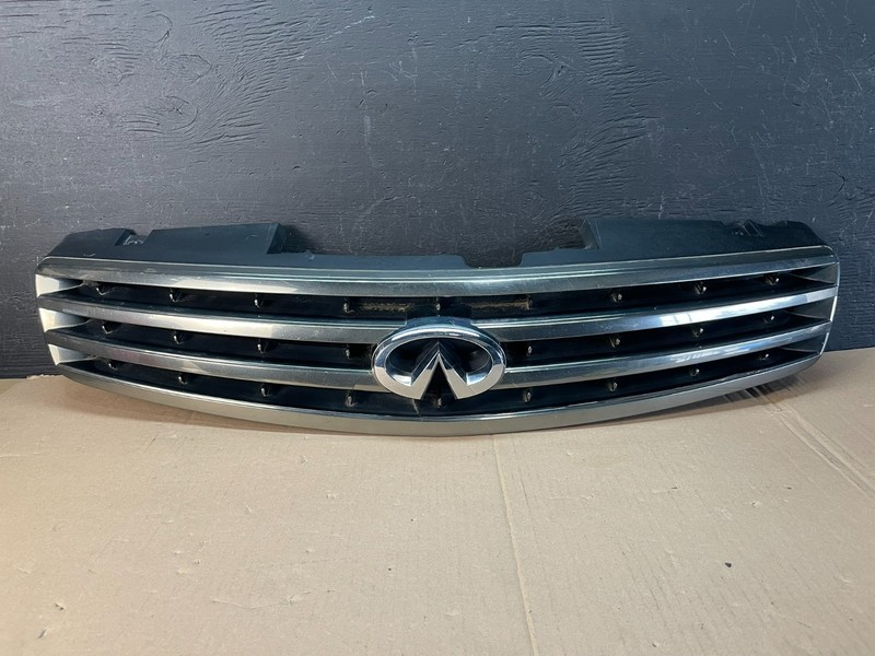2005 to 2006 Infiniti G35 Sedan Front Upper Grille with Emblem AD8388DG