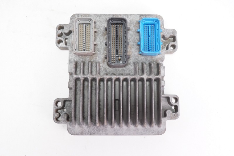 GMC SIERRA SILVERADO Diesel ECM Engine Control Module OEM 2004 2005