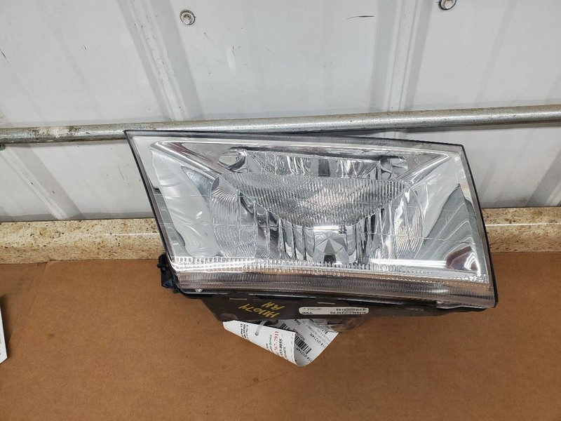 Passenger Right Headlight Fits 03-04 GRAND MARQUIS 289609