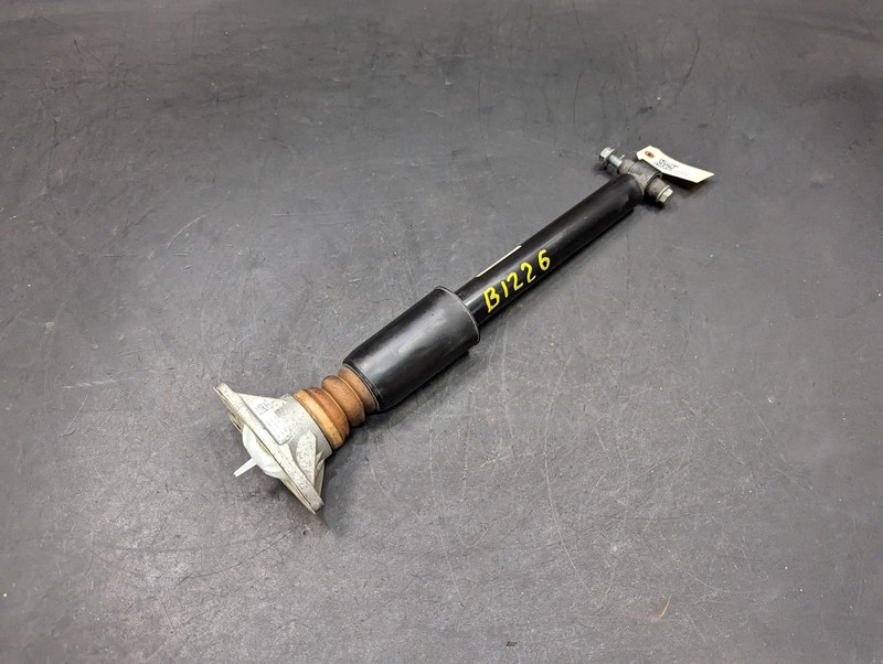 Rear Left or Right Shock Absorber 2018 BMW 330i 33526883830 2017