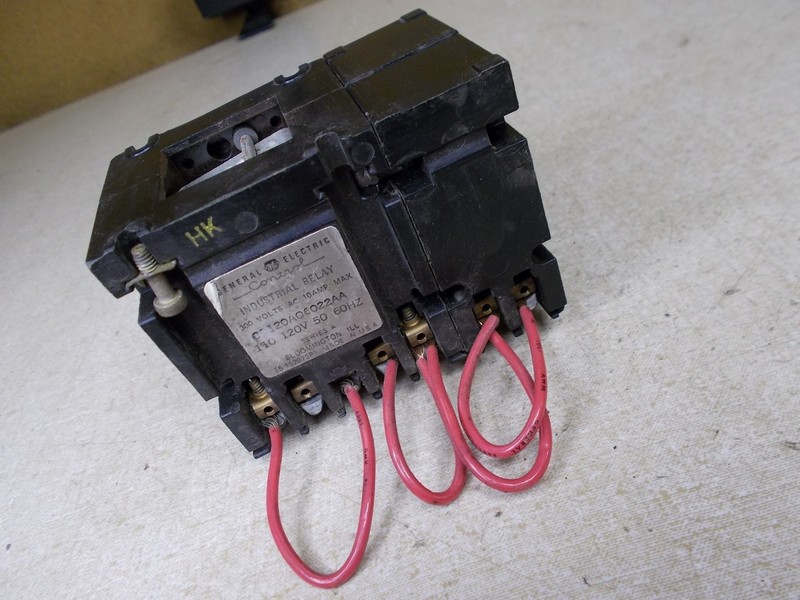 GE CR120A06022AA Industrial Relay 110 120V 50/60Hz 300V *FREE SHIPPING*