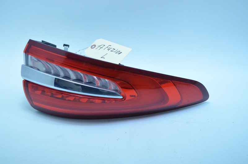17-20 FORD FUSION REAR LEFT DRIVER SIDE TAIL LIGHT LAMP OEM