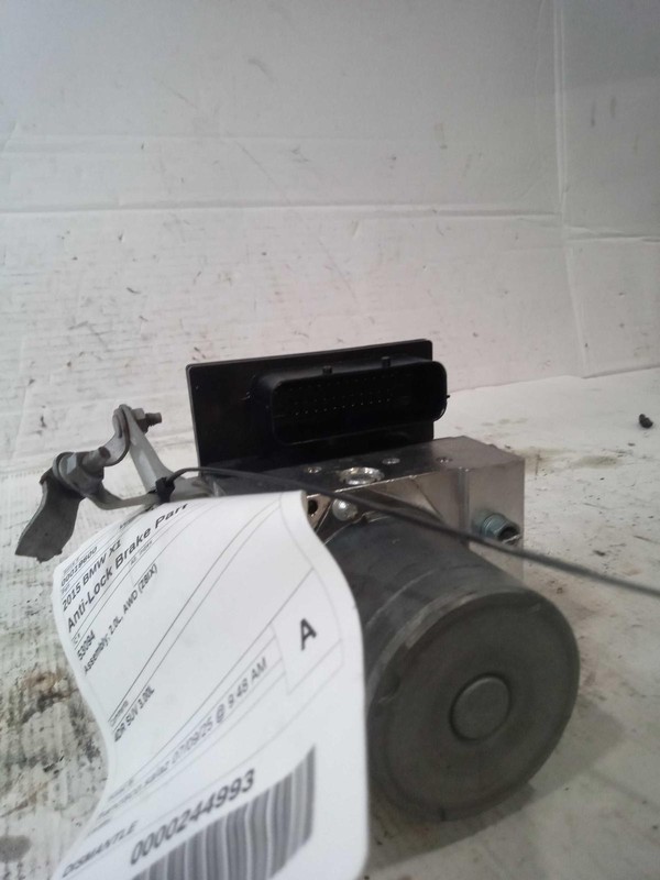 2015 BMW X1 ABS Pump & Motor Assembly OEM 34516851004 141K Miles White