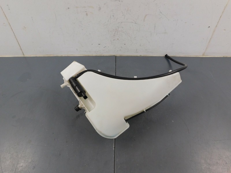 2012 09 - 12 Porsche 911 Carrera 4 GTS Windshield Washer Bottle / Pump #4567 Q4