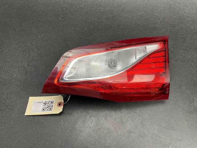 Rear Right Inner Tail Light Lamp 2019 Chevrolet Equinox 84341670 2018