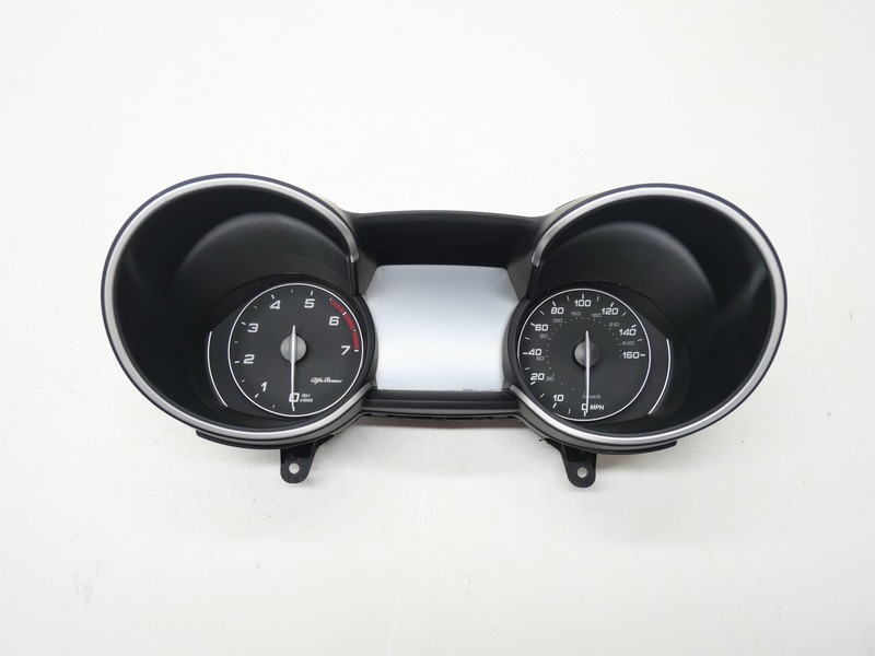 2020 Alfa Romeo Stelvio TI AWD Speedometer Instrument Gauge Cluster 56k Mile OEM