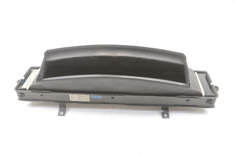 99-00 Porsche 911 3.4L Center Radiator Assembly with Air Baffle